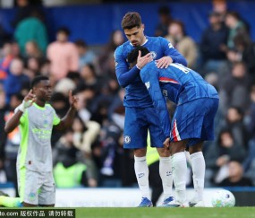 斯坦福桥的眼泪：埃斯特旺腘绳肌受伤痛哭，切尔西欧冠希望再蒙阴影